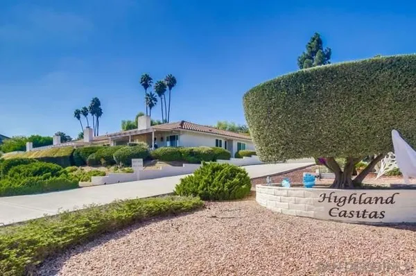 Property Slideshow image 3 of 40 | 1024 la tierra dr, San Marcos, CA, 92078