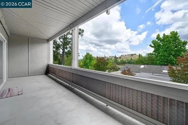 Property Slideshow image 3 of 33 | 1216 running springs rd 6, Walnut Creek, CA, 94595