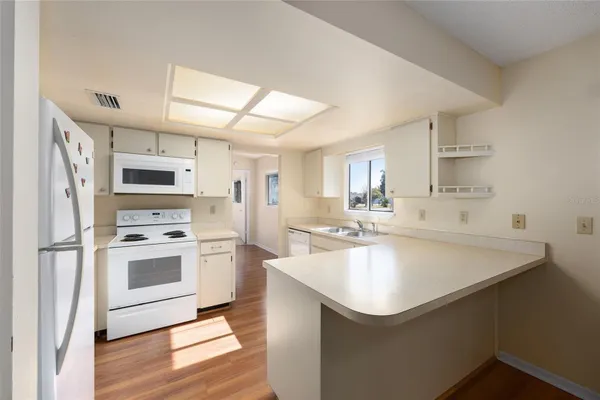 Property Slideshow image 3 of 46 | 8304 sw 107th pl, Ocala, FL, 34481