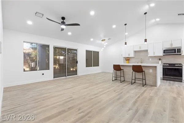 Property Slideshow image 2 of 46 | 9512 eagle valley dr, Las Vegas, NV, 89134