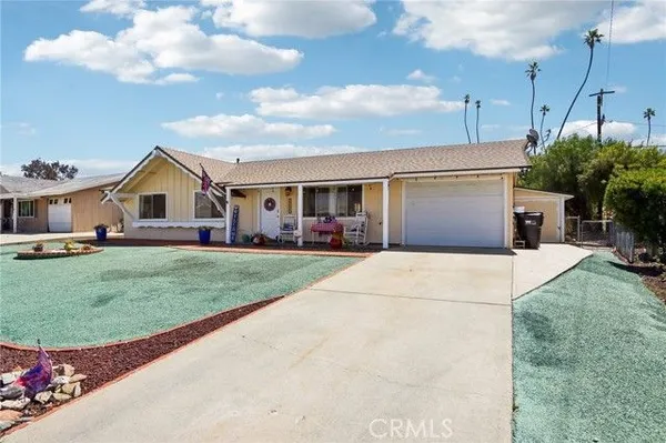 Property Slideshow image 2 of 38 | 29020 snead dr, Menifee, CA, 92586