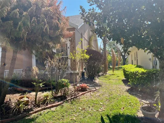 Property Slideshow image 3 of 42 | 184 crepe myrtle dr, Groveland, FL, 34736