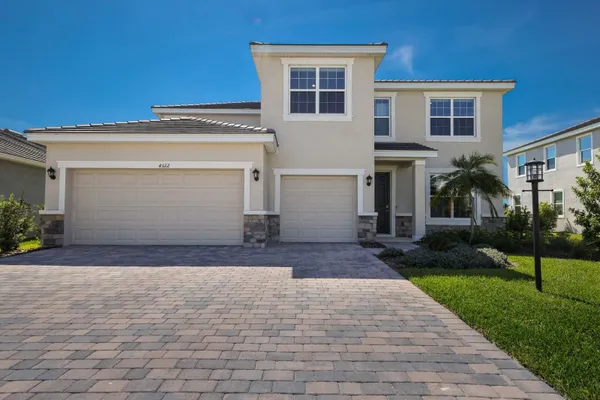 Property Slideshow image 2 of 62 | 4322 silo port ct, Bradenton, FL, 34211