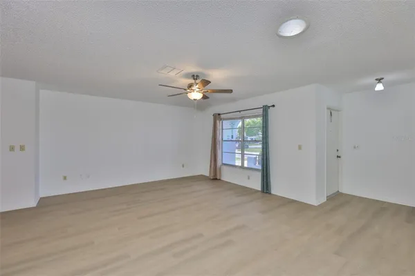 Property Slideshow image 3 of 47 | 1219 wild feather ln, Sun City Center, FL, 33573