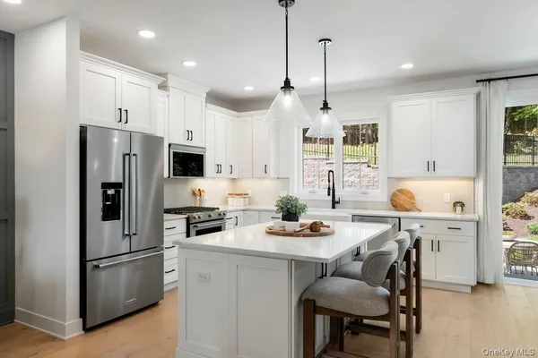 Property Slideshow image 3 of 20 | 4095 fairways dr 148, Carmel, NY, 10512