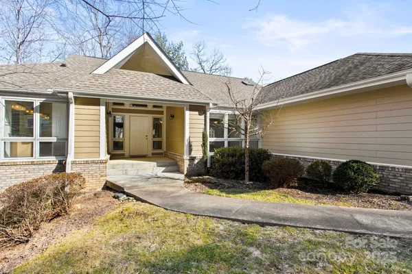 Property Slideshow image 2 of 42 | 514 cobblestone ln 45, Flat Rock, NC, 28731