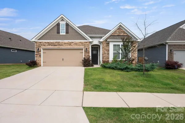 Property Slideshow image 3 of 34 | 4229 millstream rd, Denver, NC, 28037