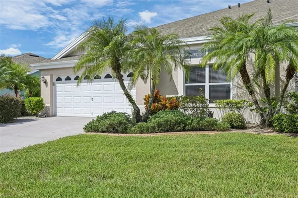 Property Slideshow image 2 of 70 | 675 masterpiece dr, Sun City Center, FL, 33573