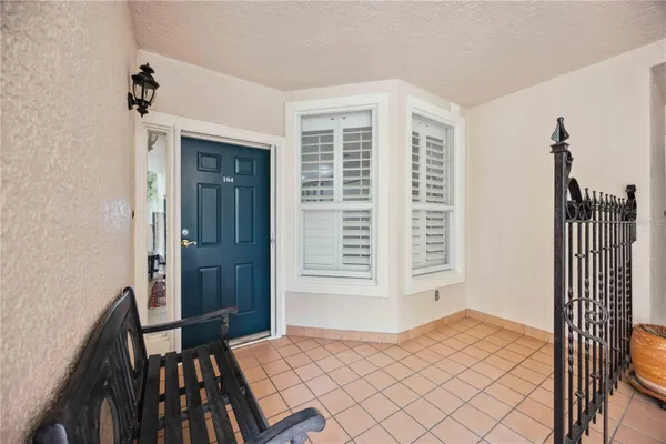 Property Slideshow image 3 of 26 | 5430 eagles point cir 104, Sarasota, FL, 34231
