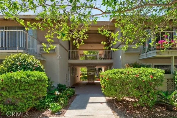 Property Slideshow image 3 of 27 | 173 avenida majorca d, Laguna Woods, CA, 92637