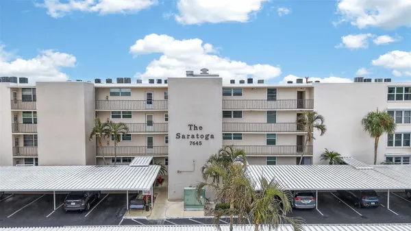 Property Slideshow image 2 of 62 | 7645 sun island dr 103, South Pasadena, FL, 33707