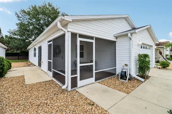 Property Slideshow image 2 of 39 | 2019 thurmond ave, The Villages, FL, 32162