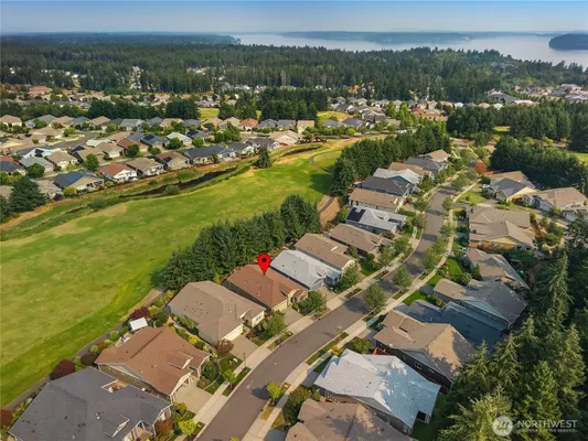 Property Slideshow image 2 of 40 | 4805 meriwood dr, Lacey, WA, 98516