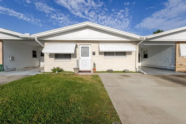 Property Slideshow image 2 of 54 | 9905 dahlia st n # 27, Pinellas Park, FL, 33782