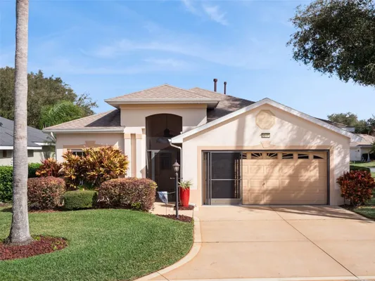 Property Slideshow image 2 of 64 | 20500 queen alexandra dr, Leesburg, FL, 34748