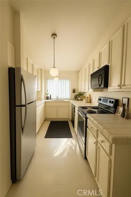 Property Slideshow image 3 of 12 | 17808 corte huasco, San Diego, CA, 92128