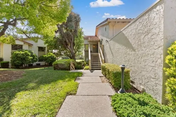 Property Slideshow image 2 of 48 | 8356 charbono ct, San Jose, CA, 95135