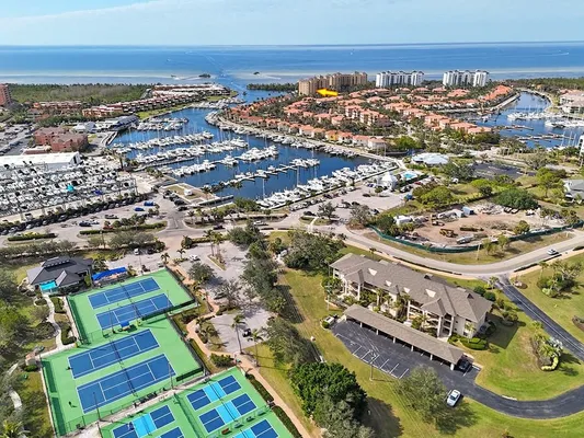 Property Slideshow image 3 of 53 | 3313 sunset key cir 105, Punta Gorda, FL, 33955