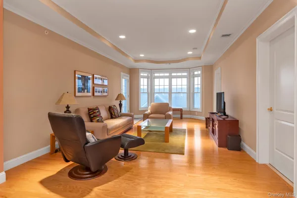 Property Slideshow image 3 of 24 | 34 shady ln, Hempstead, NY, 11590