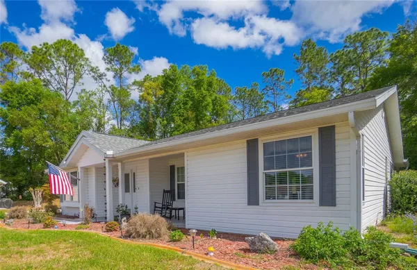 Property Slideshow image 2 of 38 | 8067 sw 116th loop, Ocala, FL, 34481