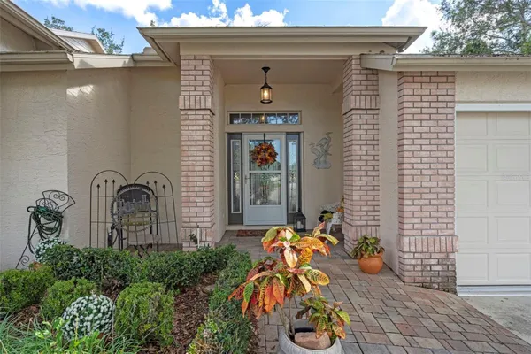 Property Slideshow image 2 of 41 | 2102 springmeadow dr, Spring Hill, FL, 34606