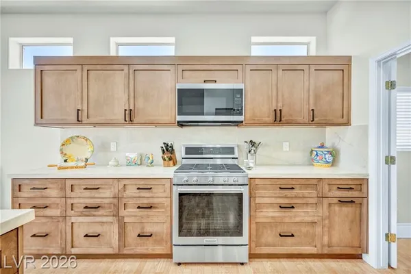 Property Slideshow image 3 of 33 | 10020 villa ridge dr, Las Vegas, NV, 89134