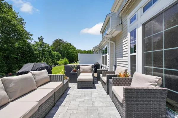 Property Slideshow image 3 of 42 | 104 ari ln, Brookhaven, NY, 11934