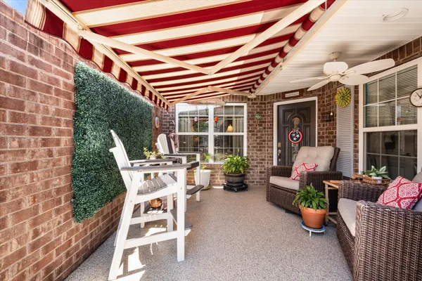 Property Slideshow image 2 of 47 | 395 devon chase hl 4301, Gallatin, TN, 37066