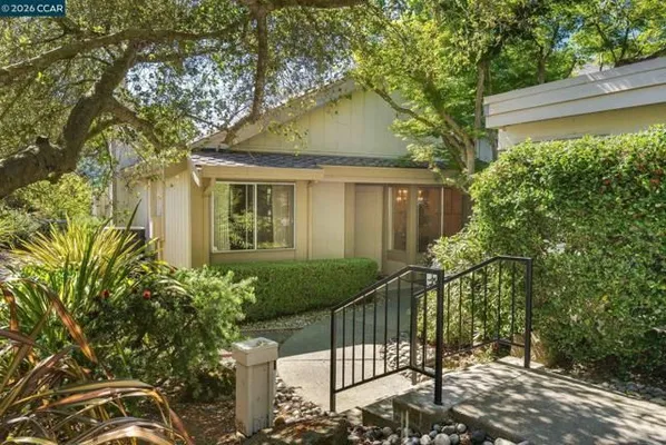 Property Slideshow image 3 of 45 | 2662 saklan indian dr 1, Walnut Creek, CA, 94595