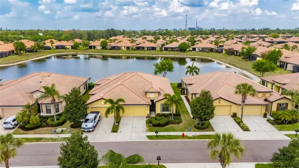 Property Slideshow image 3 of 44 | 5538 sunset falls dr, Apollo Beach, FL, 33572