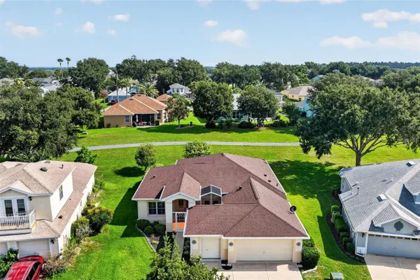 Property Slideshow image 2 of 45 | 5809 bounty cir, Tavares, FL, 32778