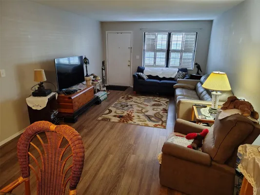 Property Slideshow image 2 of 41 | 5971 terrace park dr 102, St Petersburg, FL, 33709