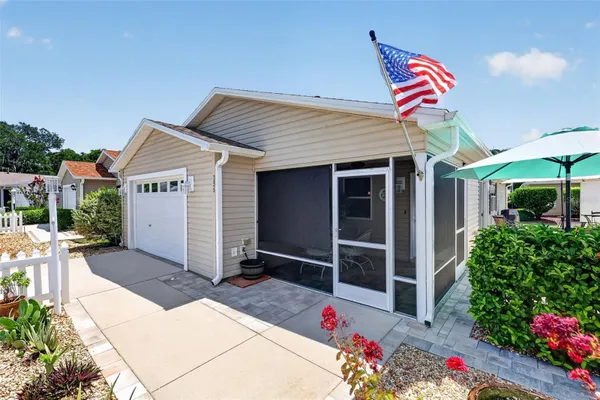 Property Slideshow image 3 of 45 | 356 katherine pl, The Villages, FL, 32162