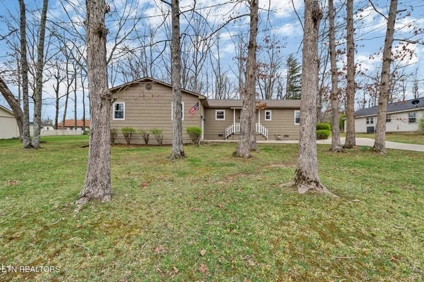 Property Slideshow image 2 of 39 | 115 eagle ln, Crossville, TN, 38558