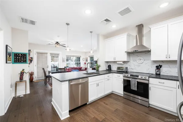 Property Slideshow image 3 of 20 | 19 butterfield rd unit 102b 102b, Cold Spring, NY, 10516