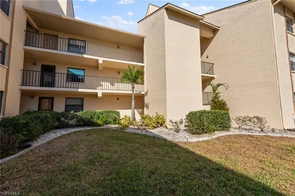 Property Slideshow image 2 of 34 | 13240 white marsh ln 3120, Fort Myers, FL, 33912
