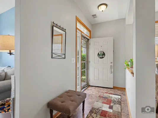 Property Slideshow image 3 of 17 | 17125 mendota dr, Lockport, IL, 60441