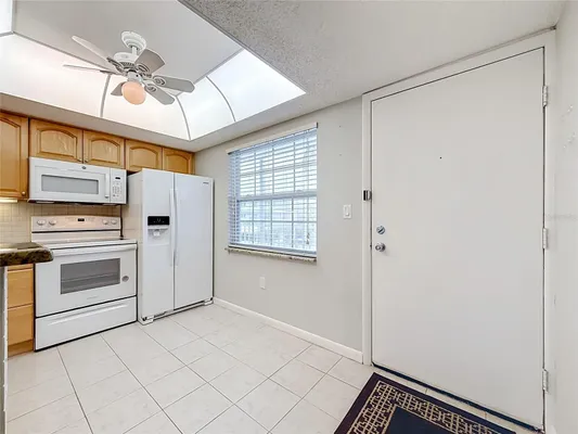 Property Slideshow image 3 of 32 | 952 virginia st 207, Dunedin, FL, 34698