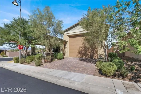 Property Slideshow image 2 of 47 | 400 middlestone ave, Henderson, NV, 89011