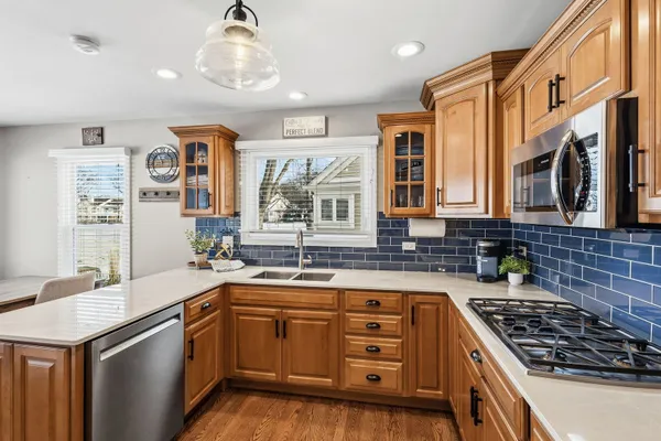 Property Slideshow image 3 of 25 | 250 country club dr # 250, Prospect Heights, IL, 60070