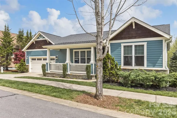 Property Slideshow image 3 of 44 | 35 pinebrook club dr, Asheville, NC, 28804