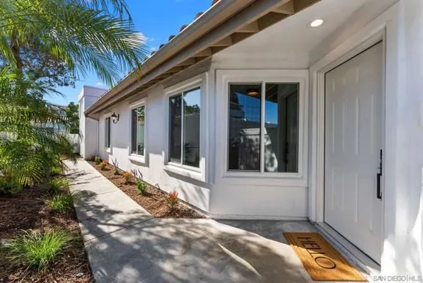 Property Slideshow image 2 of 33 | 5030 alicante way, Oceanside, CA, 92056