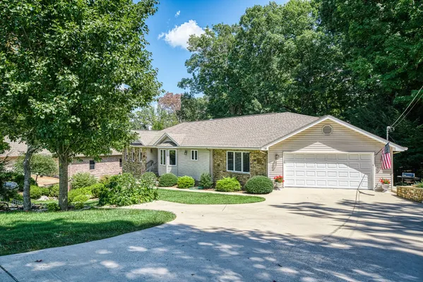Property Slideshow image 3 of 56 | 16 belvedere ln, Crossville, TN, 38558