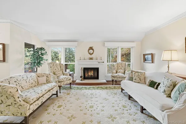 Property Slideshow image 3 of 48 | 370 heritage hls b, Somers, NY, 10589