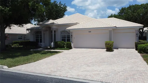 Property Slideshow image 2 of 72 | 3916 scarborough ct, Clermont, FL, 34711