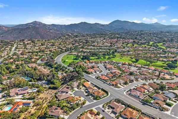 Property Slideshow image 3 of 48 | 12687 senda acantilada, San Diego, CA, 92128