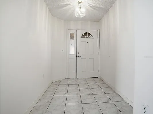 Property Slideshow image 3 of 37 | 752 old oaks ln, Leesburg, FL, 34748