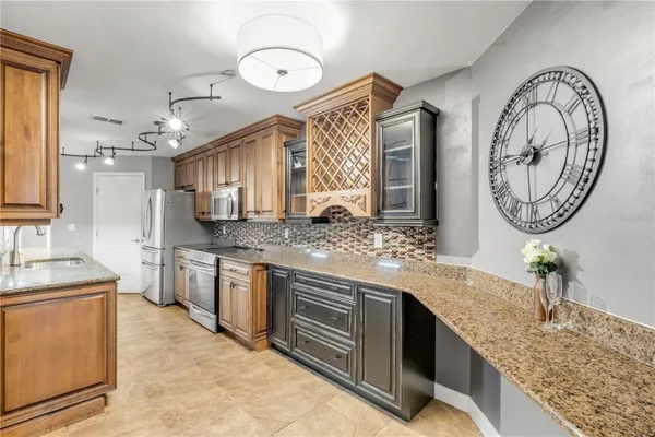Property Slideshow image 2 of 61 | 424 luna bella ln 231, New Smyrna Beach, FL, 32168