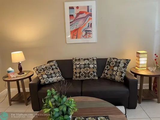 Property Slideshow image 2 of 17 | 319 farnham p # 319, Deerfield Beach, FL, 33442