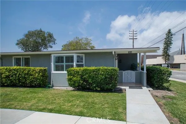 Property Slideshow image 3 of 32 | 13930 church pl, Seal Beach, CA, 90740